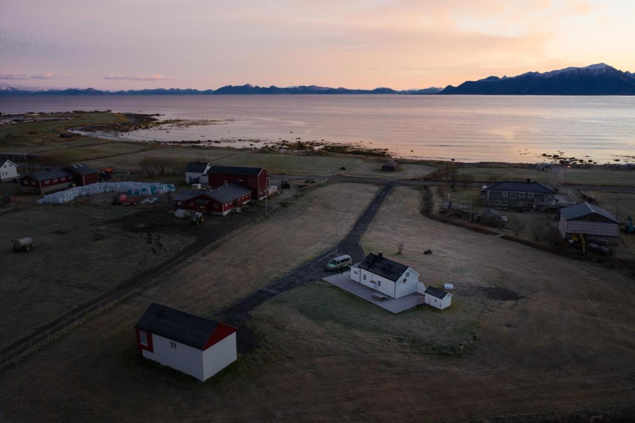 Unique Barnhouse In Amazing Gimsoy In Lofoten *